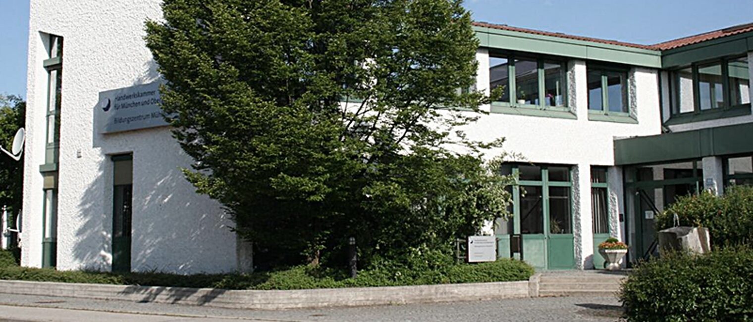 Außenansicht Bildungszentrum Mühldorf